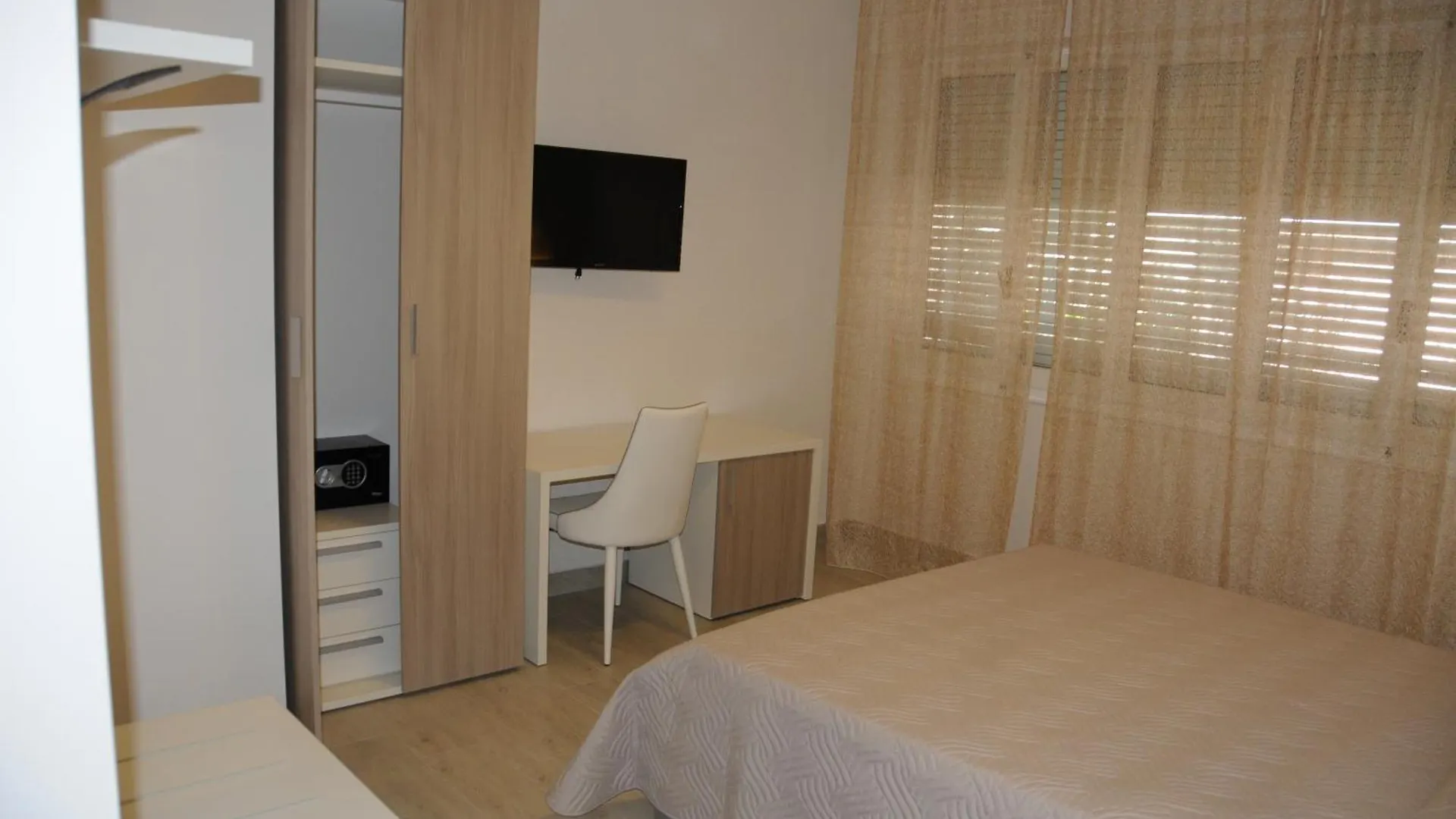 Affittacamere La Perla La Spezia Guest house